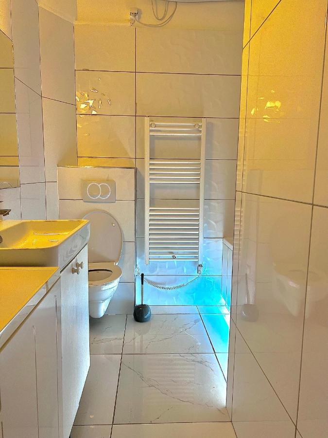 L8 Guesthouse Boedapest Buitenkant foto
